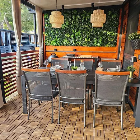 Mobile Majda Kemp Privlaka (Zadar)